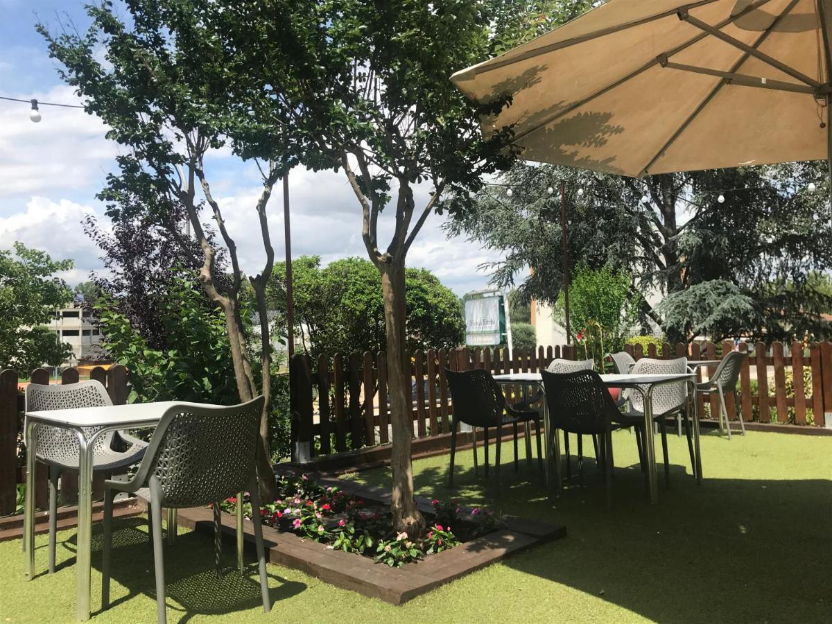Hotel Esteba Caldes de Malavella Zewnętrze zdjęcie