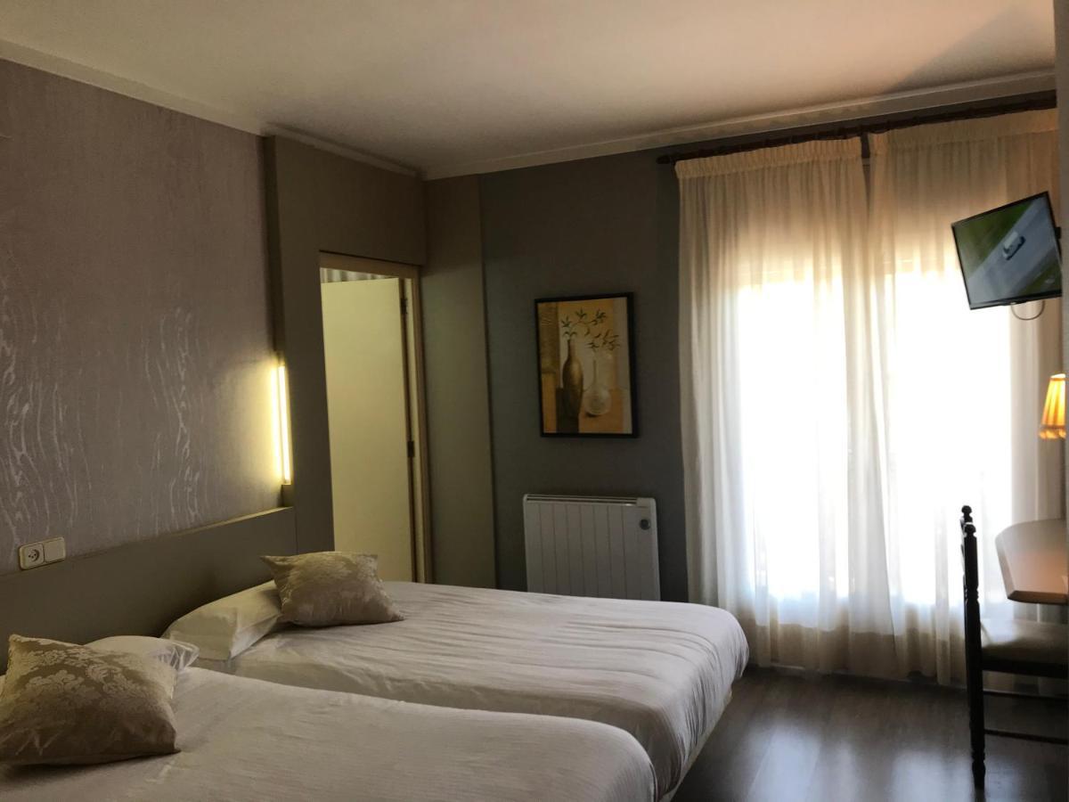 Hotel Esteba Caldes de Malavella Zewnętrze zdjęcie